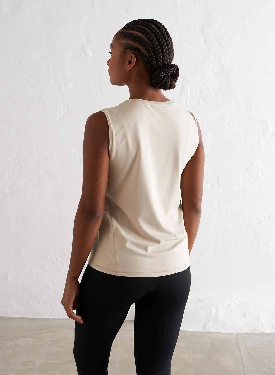 Cafè Au Lait Soft Basic Sleeveless Top