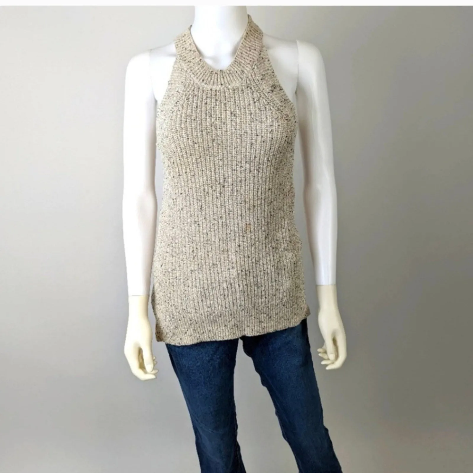 Tart Knit Tunic Sleeveless Sweater - Small