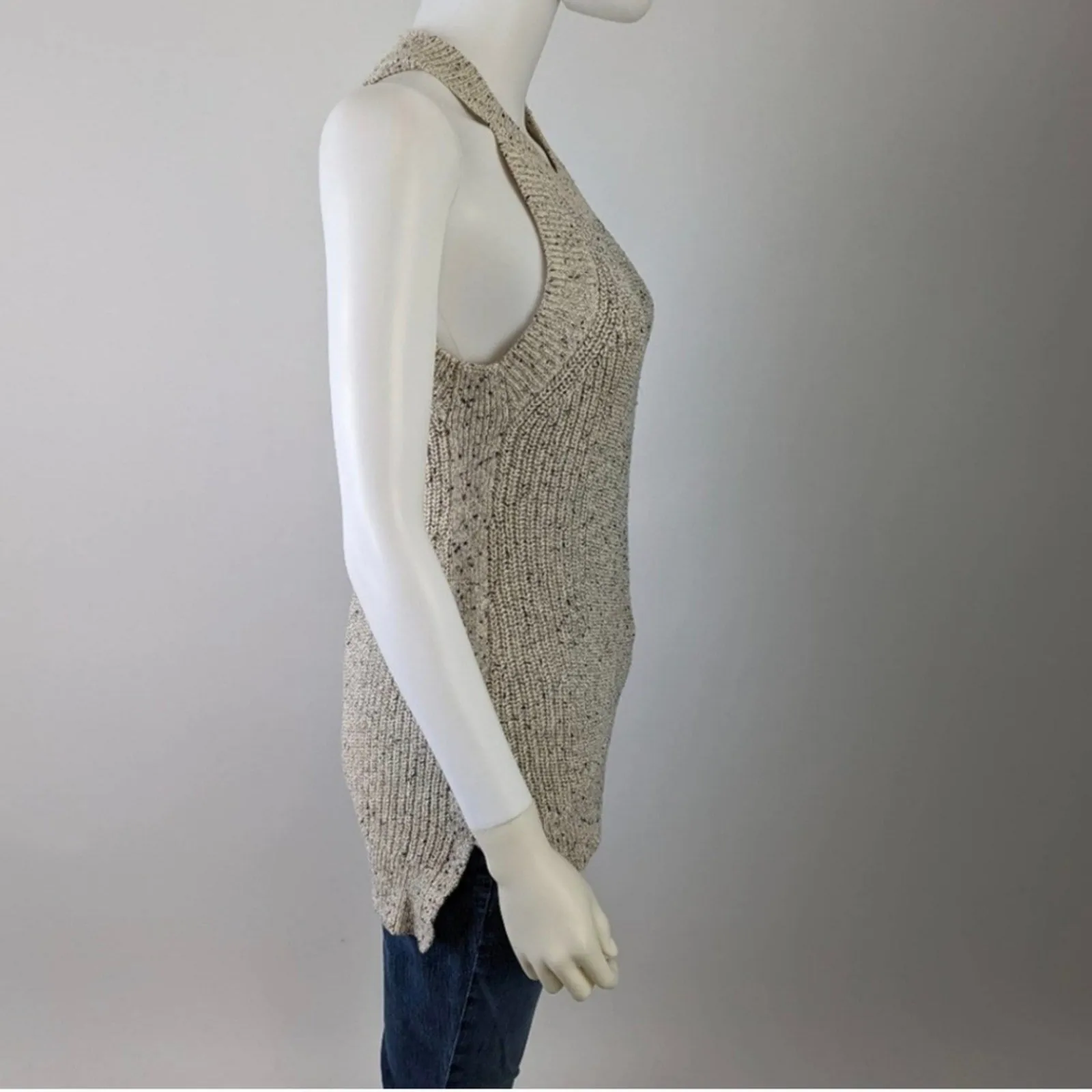Tart Knit Tunic Sleeveless Sweater - Small