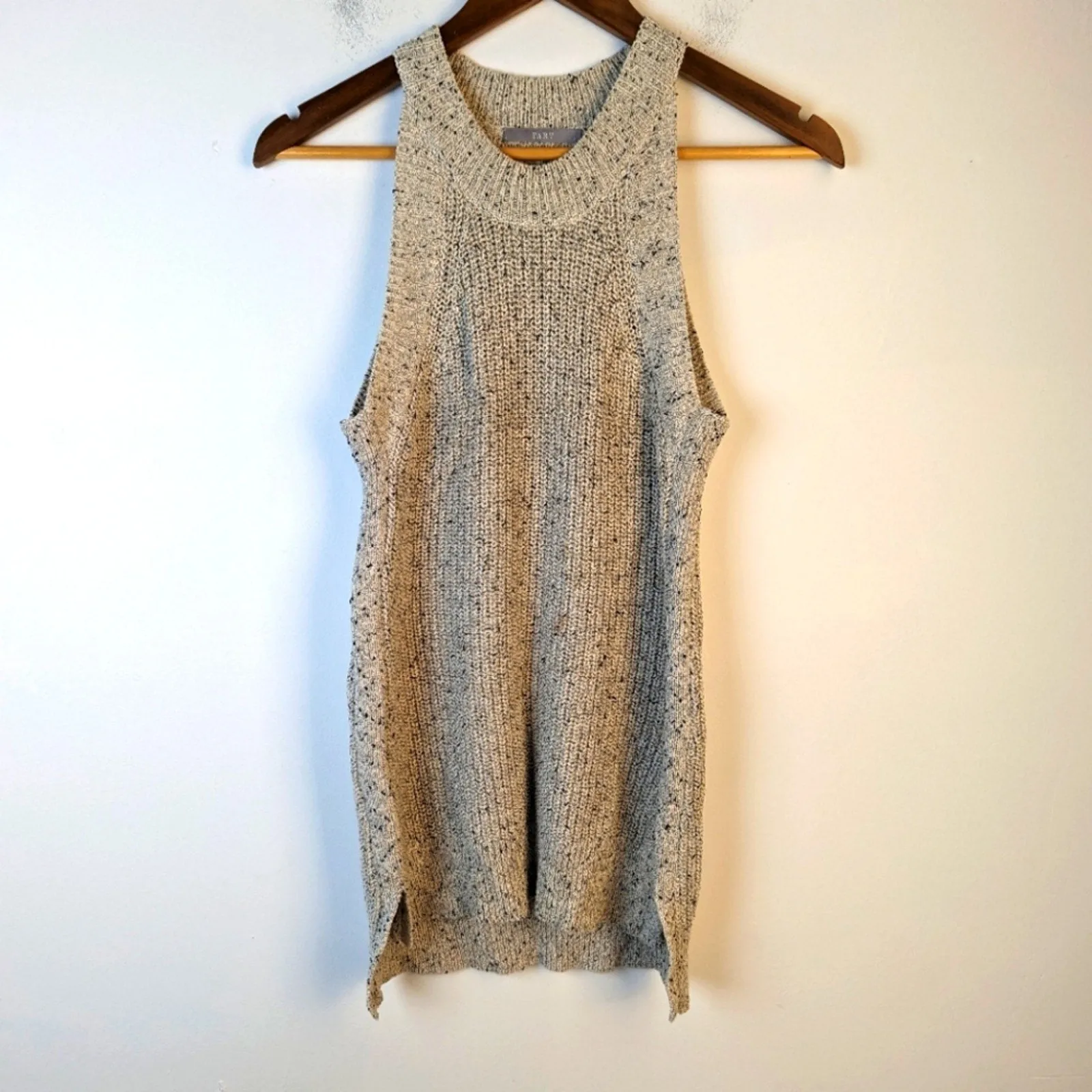 Tart Knit Tunic Sleeveless Sweater - Small