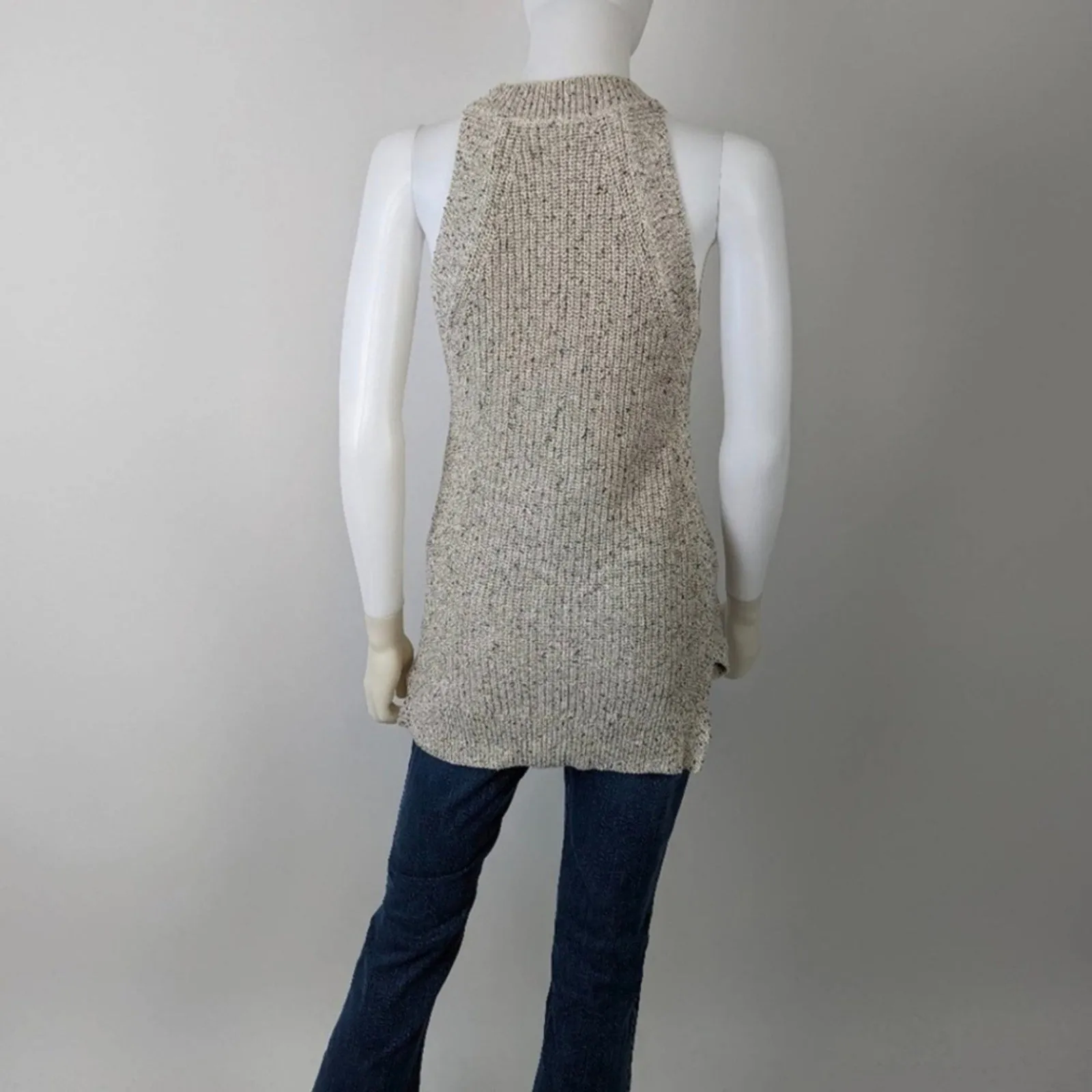 Tart Knit Tunic Sleeveless Sweater - Small