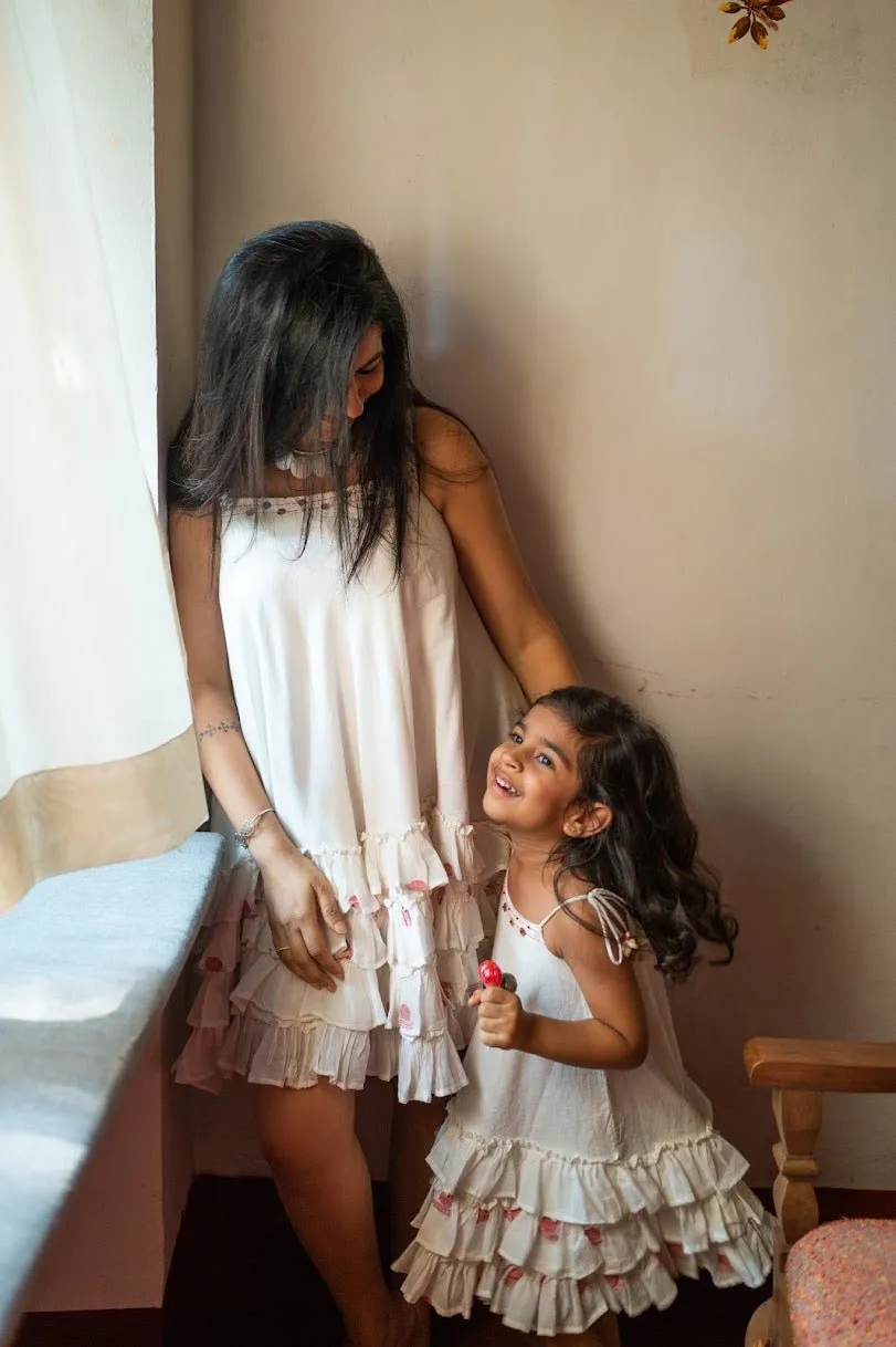 TWINNING SET- Shvet White Frill dress