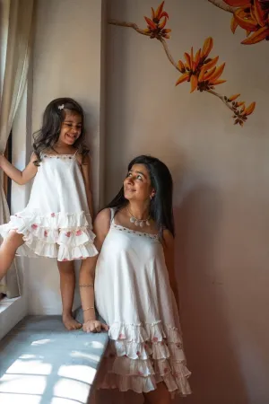 TWINNING SET- Shvet White Frill dress